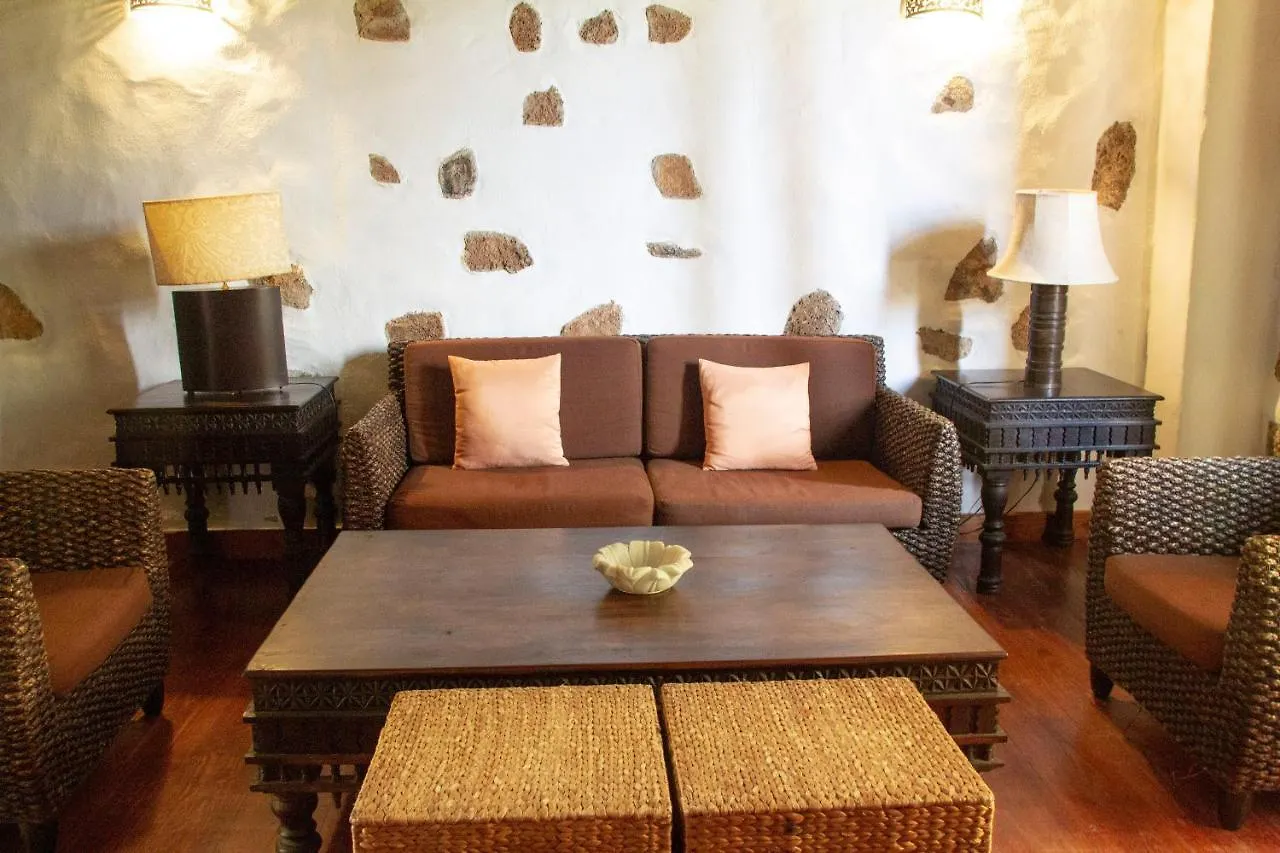 Hotel Boutique Oasis Casa Vieja La Oliva